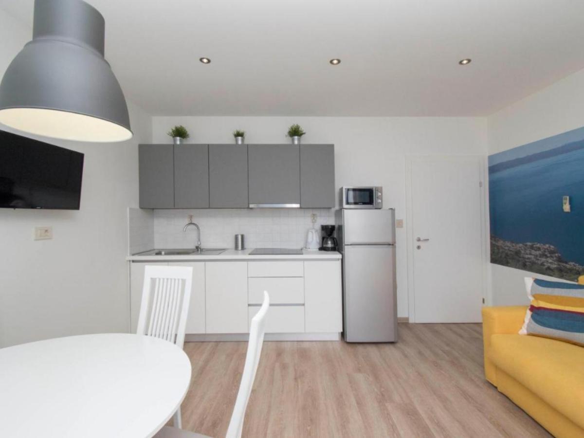 Apartments Antonio Tučepi Eksteriør bilde