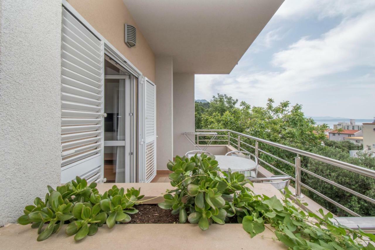 Apartments Antonio Tučepi Eksteriør bilde