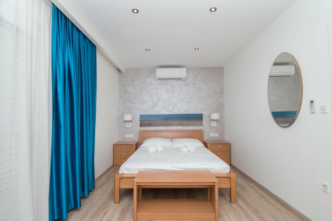 Apartments Antonio Tučepi Eksteriør bilde