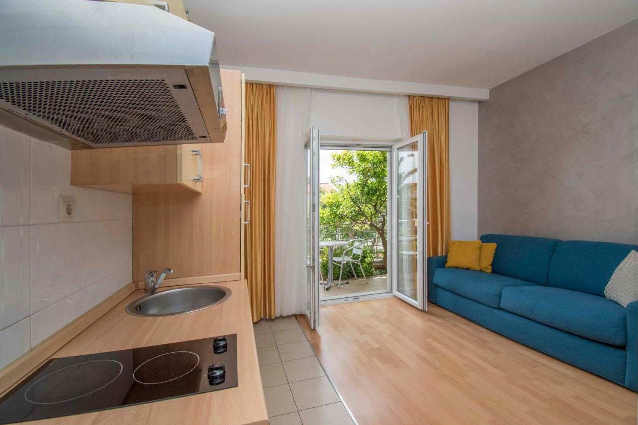 Apartments Antonio Tučepi Eksteriør bilde